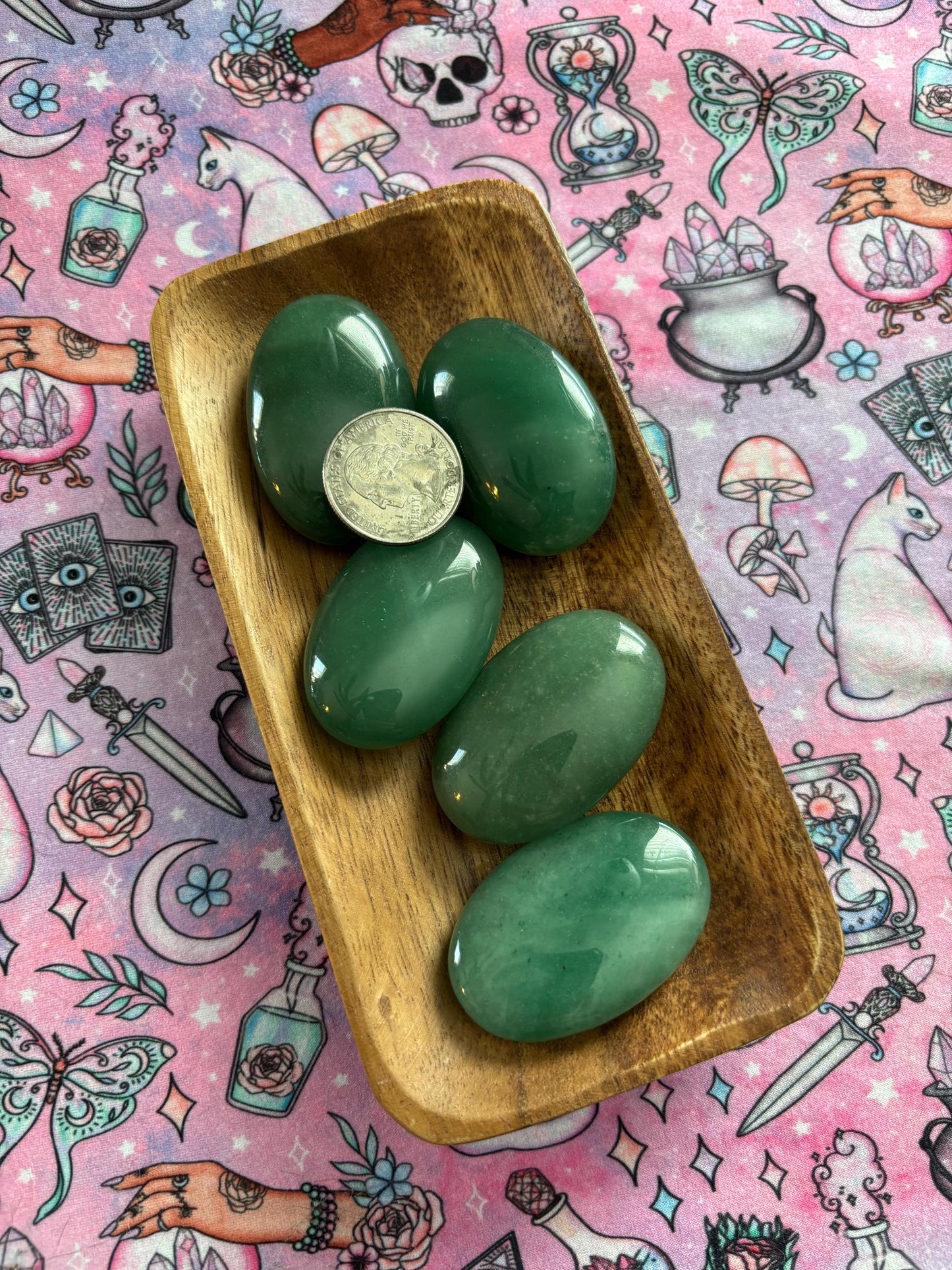 Aventurine Palm Stone* Crystals * Witchcraft * Wiccan * Pagan * Altar Decoration * Spiritual Gift * Witch