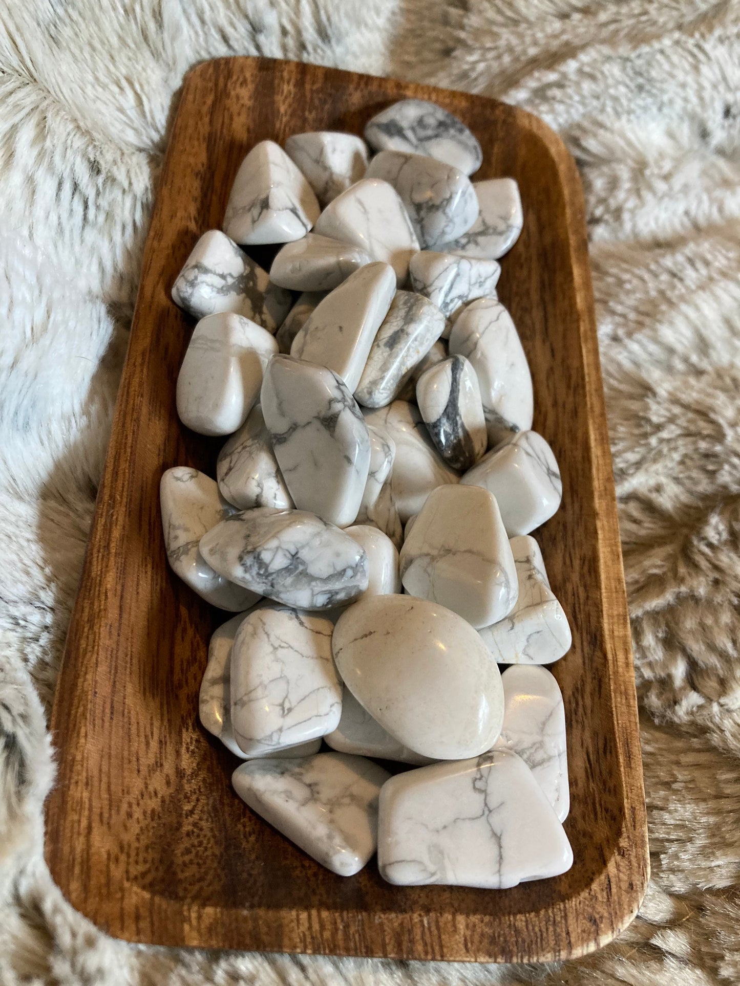 Howlite Tumbled Stone * Howlite * Tumbled Stones * Crystals * Witchcraft * Tumbled Crystals * Wiccan * Pagan * Witch