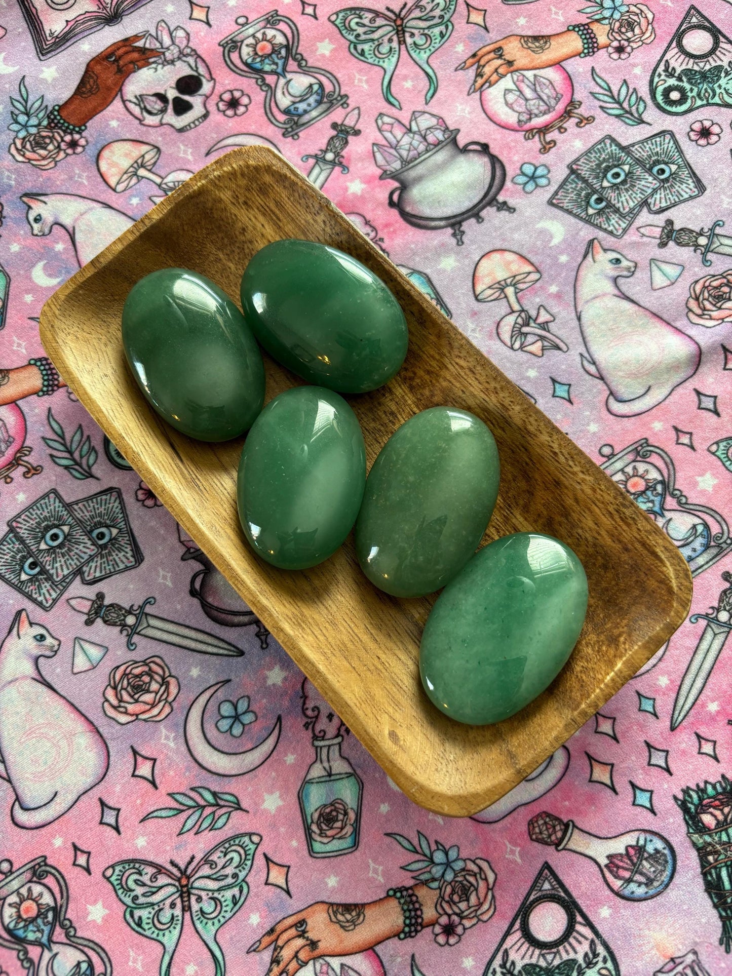 Aventurine Palm Stone* Crystals * Witchcraft * Wiccan * Pagan * Altar Decoration * Spiritual Gift * Witch