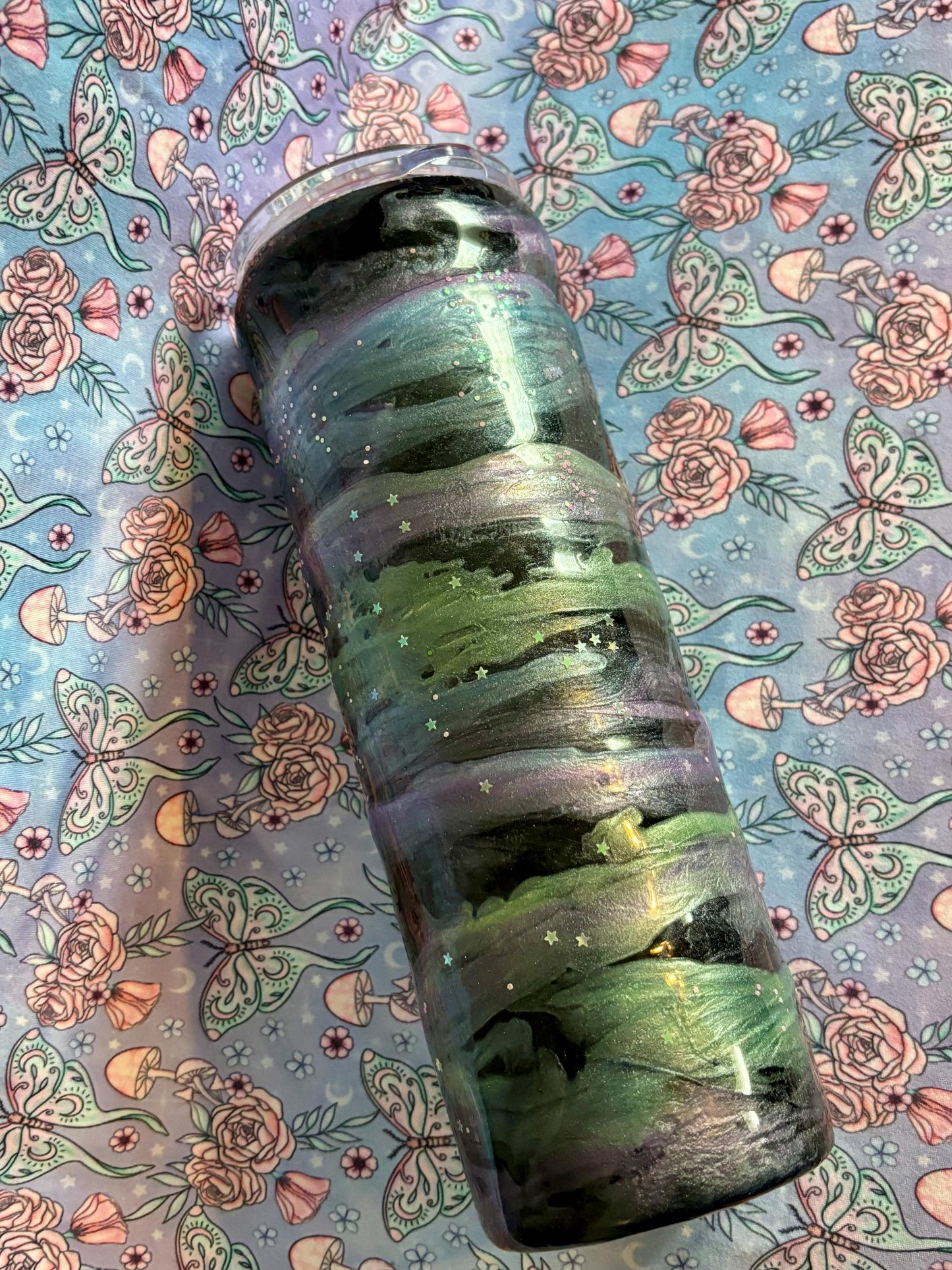 Swirl Epoxy Tumbler ~ Epoxy Tumbler ~ 30 oz. Tumbler ~ Custom Tumblers ~ Gifts~ Teacher Gift ~ Bridal Gifts ~ Birthday Gift ~ Drink Gift
