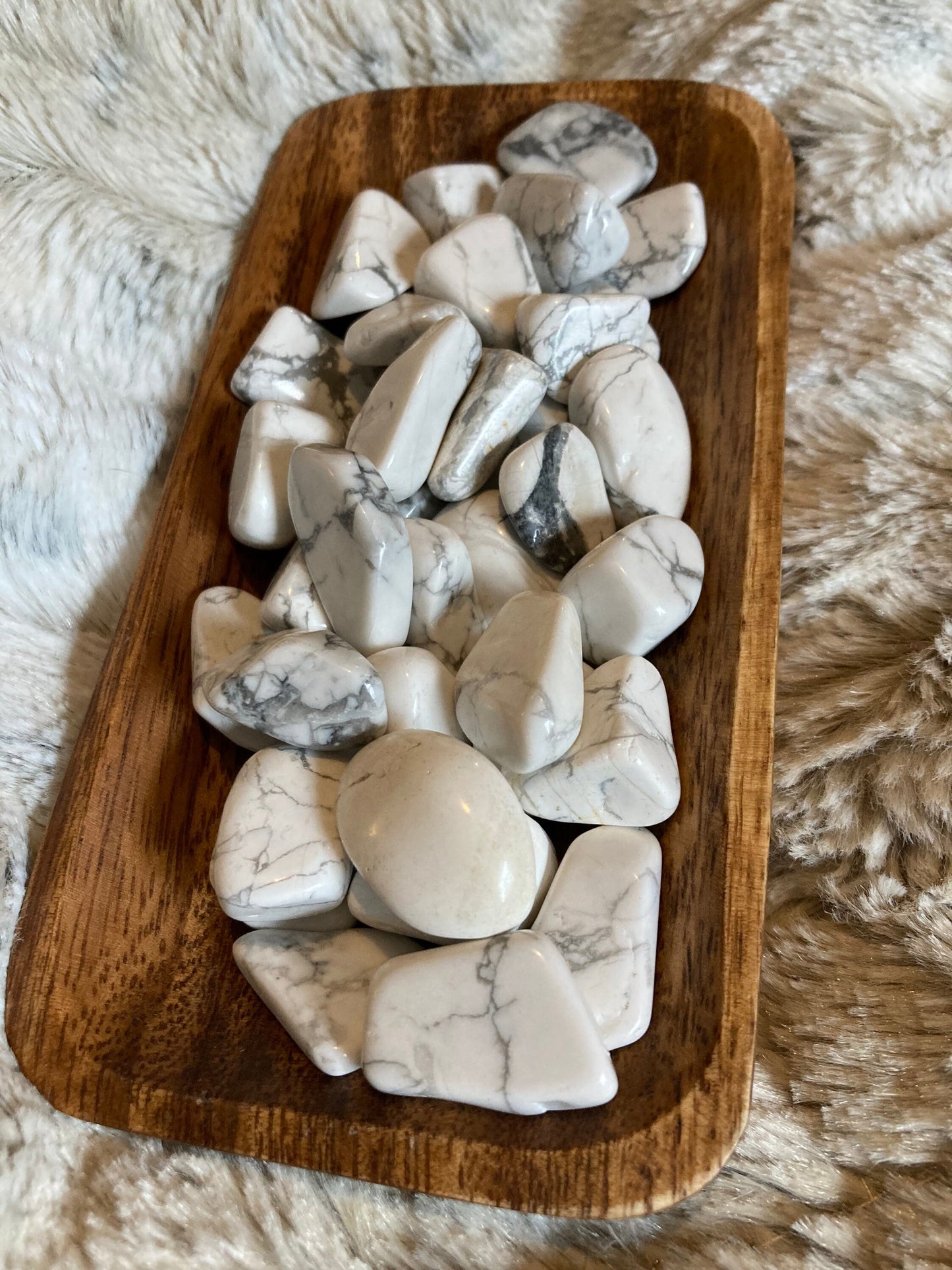 Howlite Tumbled Stone * Howlite * Tumbled Stones * Crystals * Witchcraft * Tumbled Crystals * Wiccan * Pagan * Witch