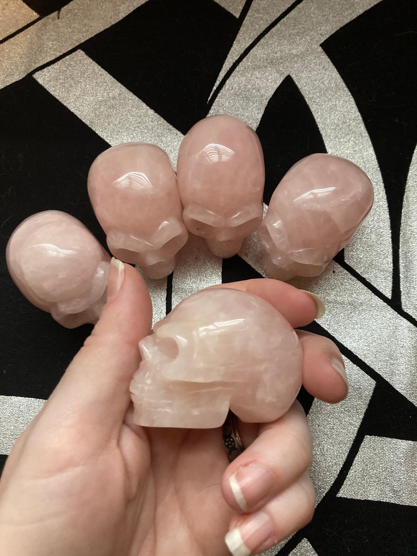 Crystal Skull * Rose Quartz Skull * Crystals * Witchcraft * Wiccan * Pagan * Altar Decoration * Spiritual Gift * Witch