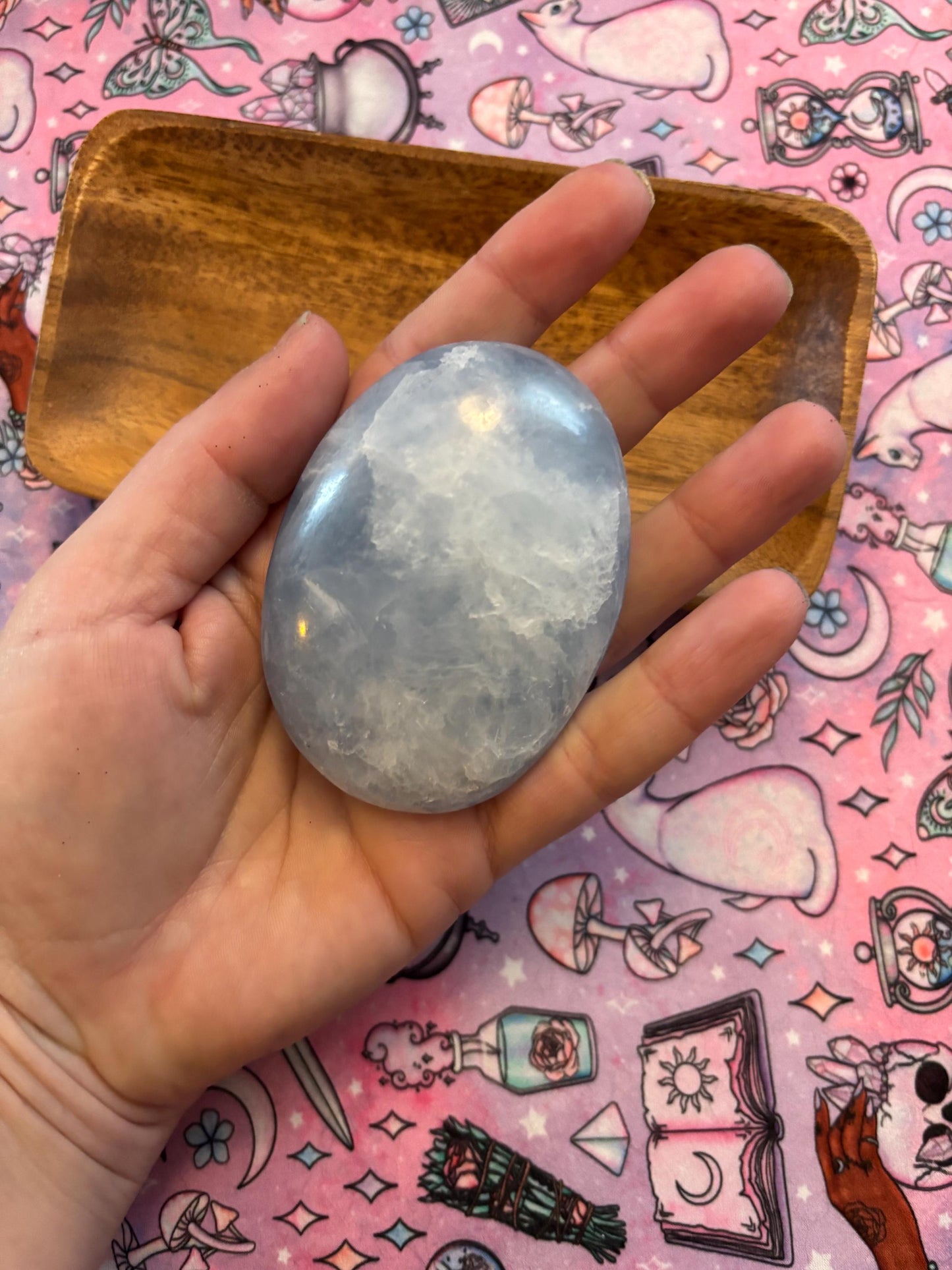 Celestite Palm Stone* Crystals * Witchcraft * Wiccan * Pagan * Altar Decoration * Spiritual Gift * Witch