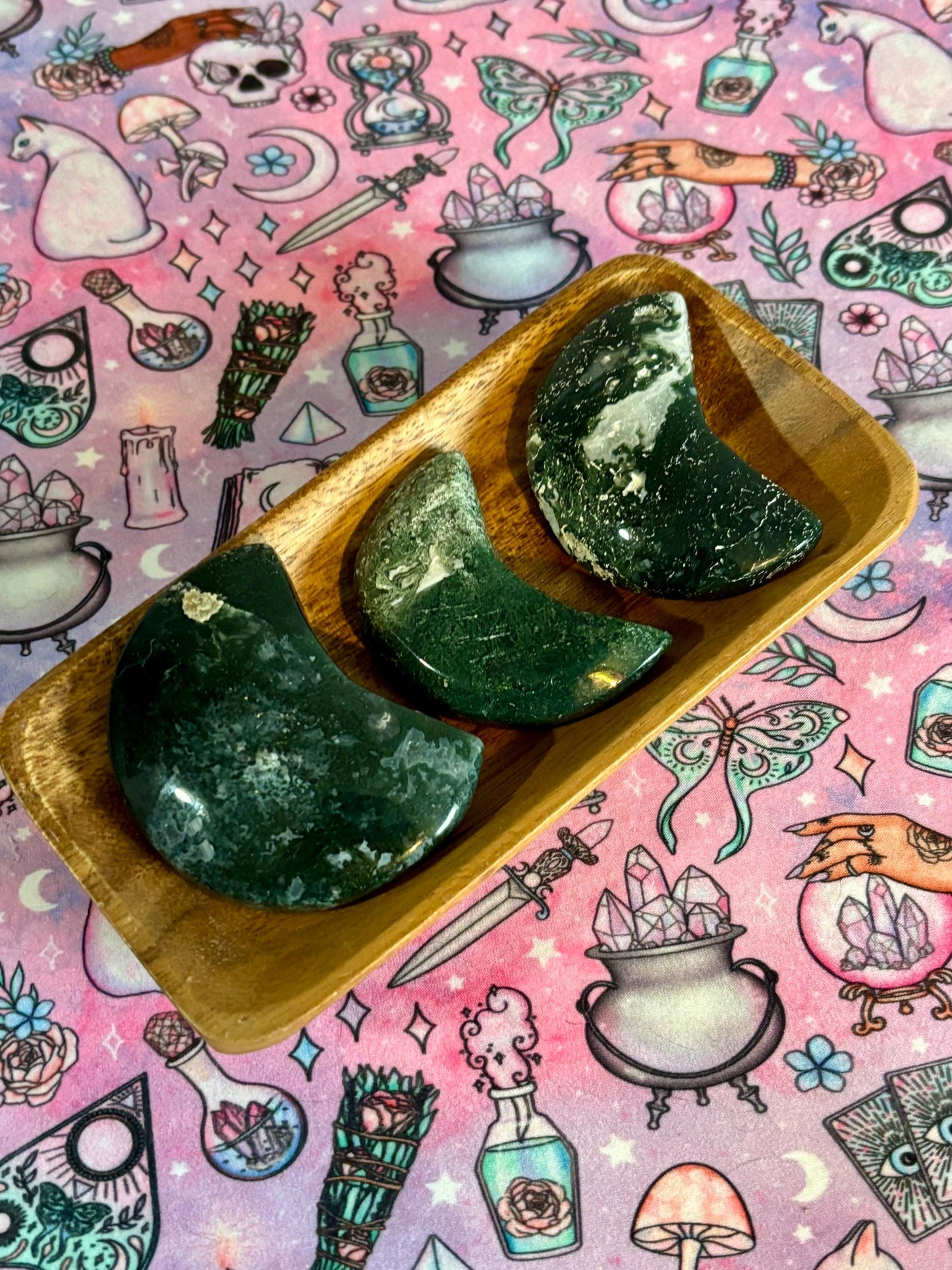 Moss Agate Moon* Crystals * Witchcraft * Wiccan * Pagan * Altar Decoration * Spiritual Gift * Witch