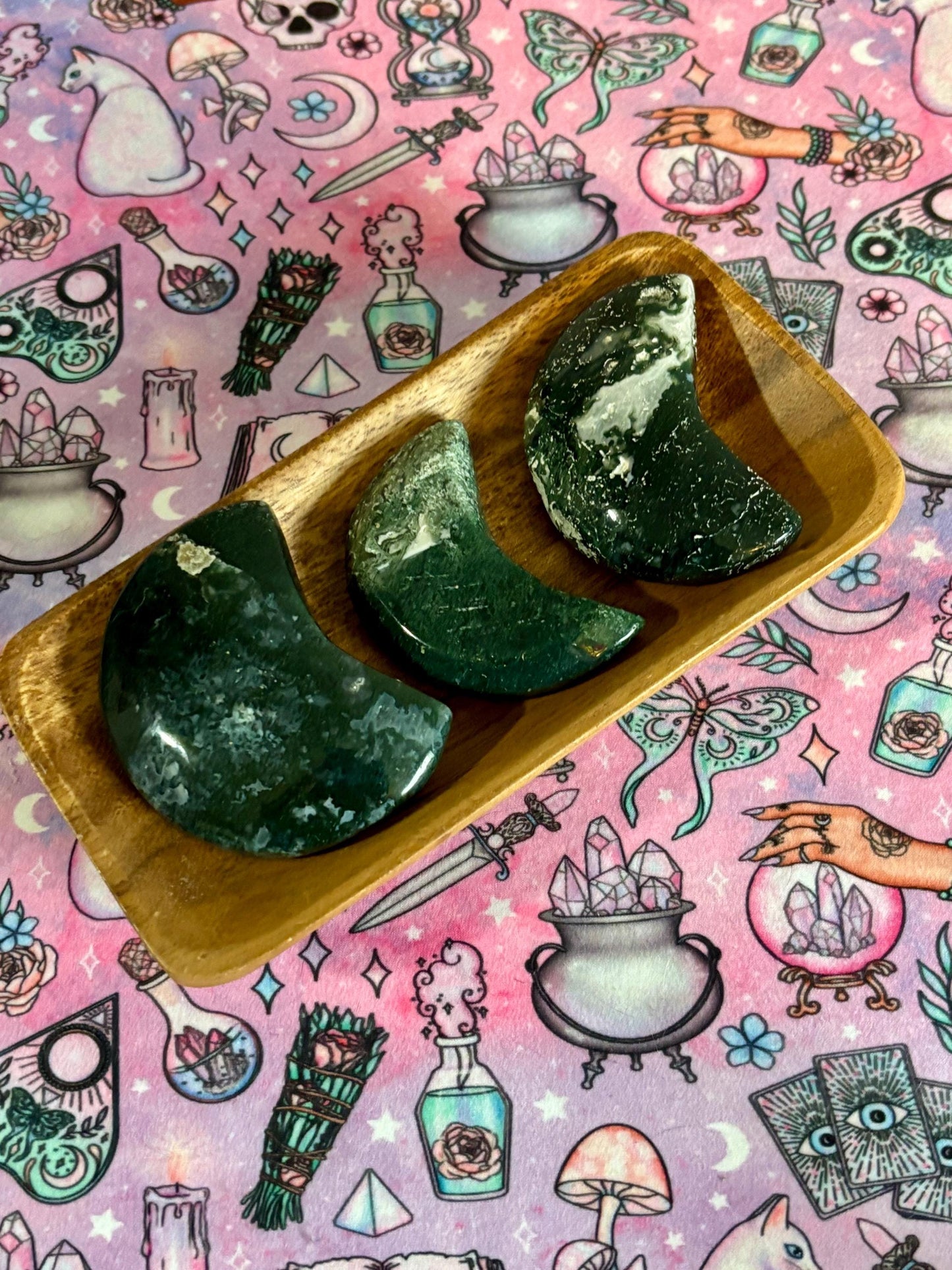 Moss Agate Moon* Crystals * Witchcraft * Wiccan * Pagan * Altar Decoration * Spiritual Gift * Witch
