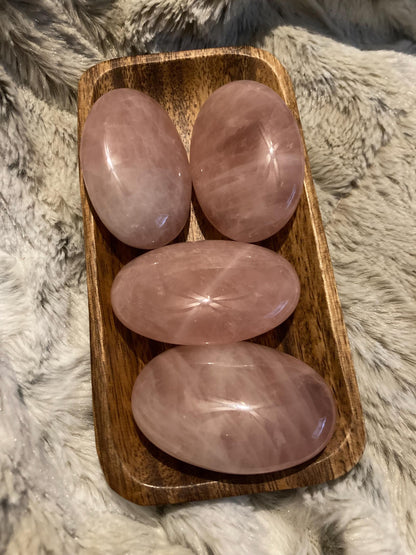 Rose Quartz Palm Stone* Crystals * Witchcraft * Wiccan * Pagan * Altar Decoration * Spiritual Gift * Witch