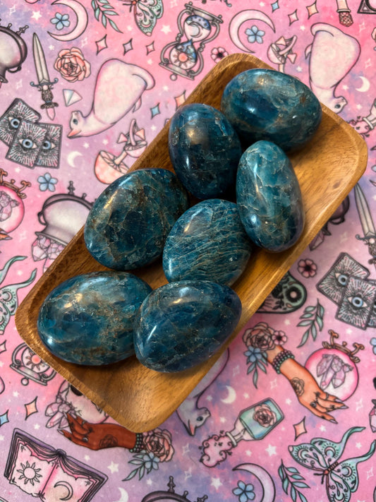 Blue Apatite Palm Stone* Crystals * Witchcraft * Wiccan * Pagan * Altar Decoration * Spiritual Gift * Witch