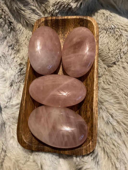 Rose Quartz Palm Stone* Crystals * Witchcraft * Wiccan * Pagan * Altar Decoration * Spiritual Gift * Witch