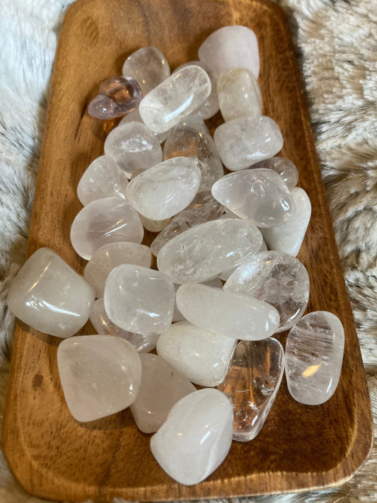 Clear Quartz Tumbled Stone * Clear Quartz * Tumbled Stones * Crystals * Witchcraft * Tumbled Crystals * Wiccan * Pagan * Witch