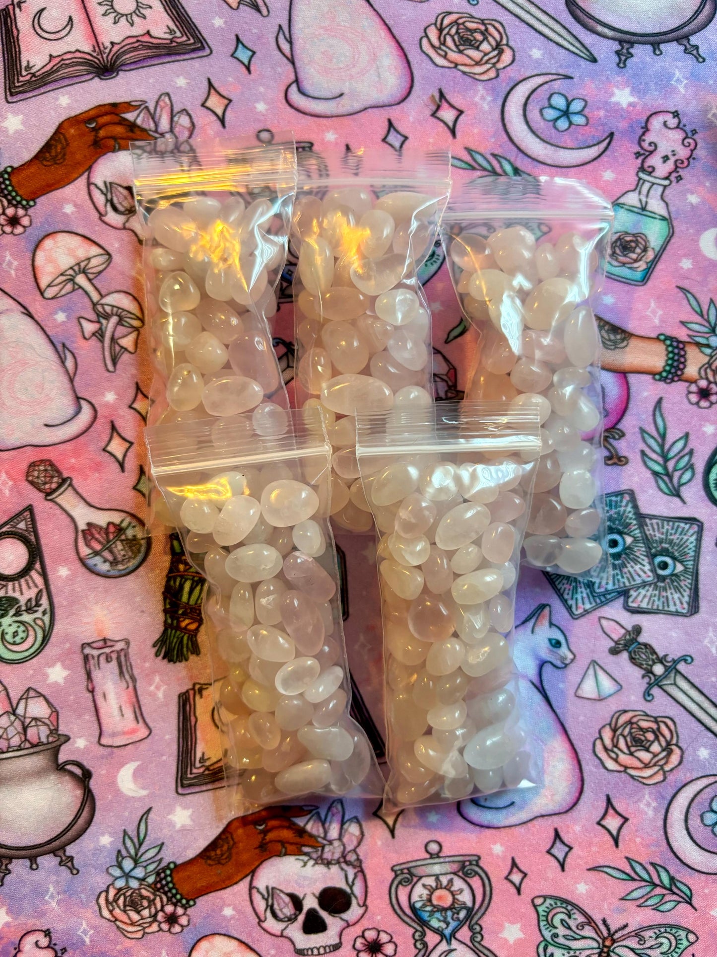 Tumbled Chips  Stone  * Tumbled Stones * Crystals * Witchcraft * Tumbled Crystals * Wiccan * Pagan * Witch