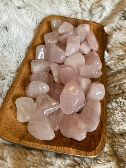 Rose Quartz Tumbled Stone * Rose Quartz * Tumbled Stones * Crystals * Witchcraft * Tumbled Crystals * Wiccan * Pagan * Witch
