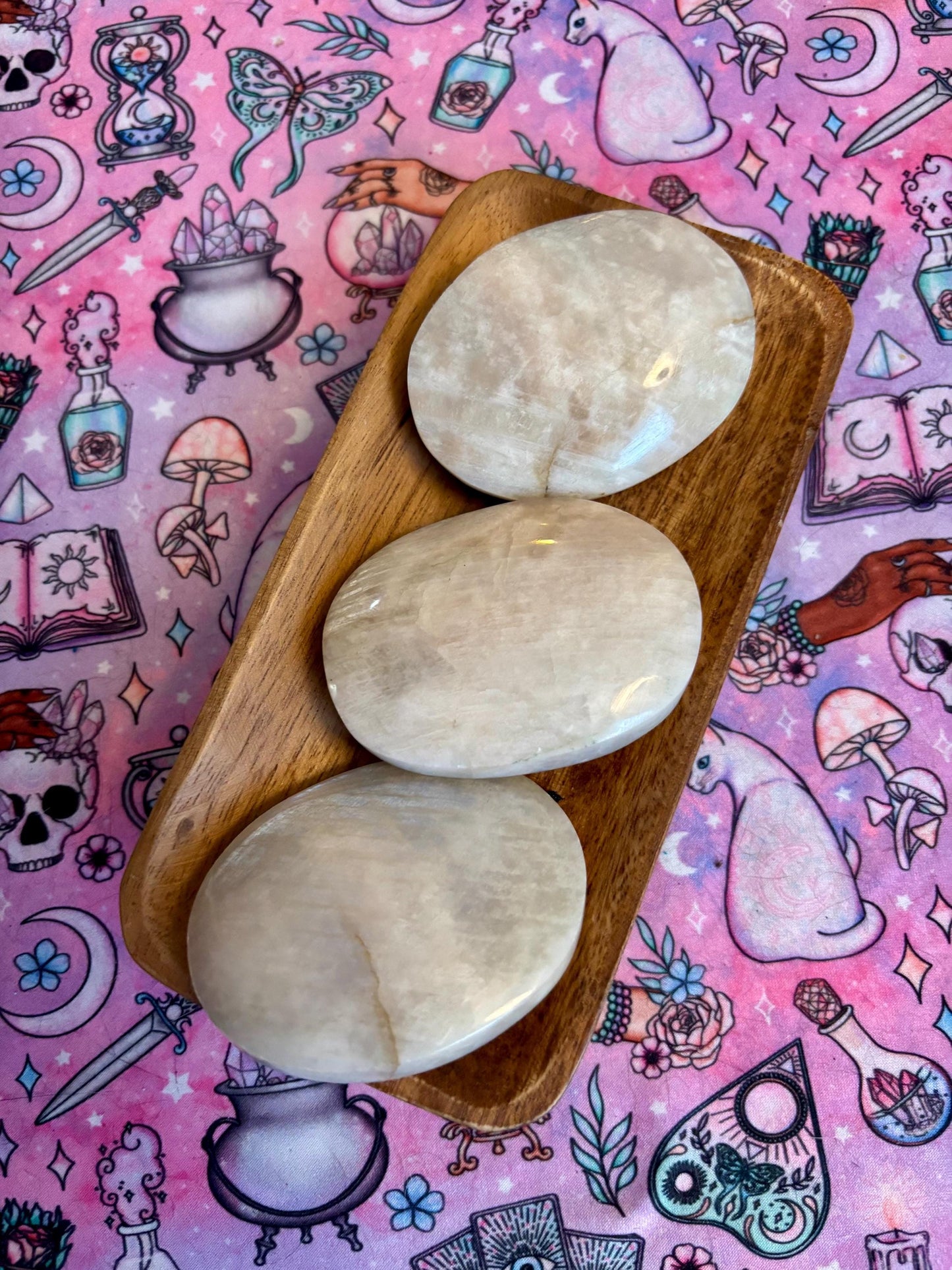 Moonstone Palm Stone* Crystals * Witchcraft * Wiccan * Pagan * Altar Decoration * Spiritual Gift * Witch